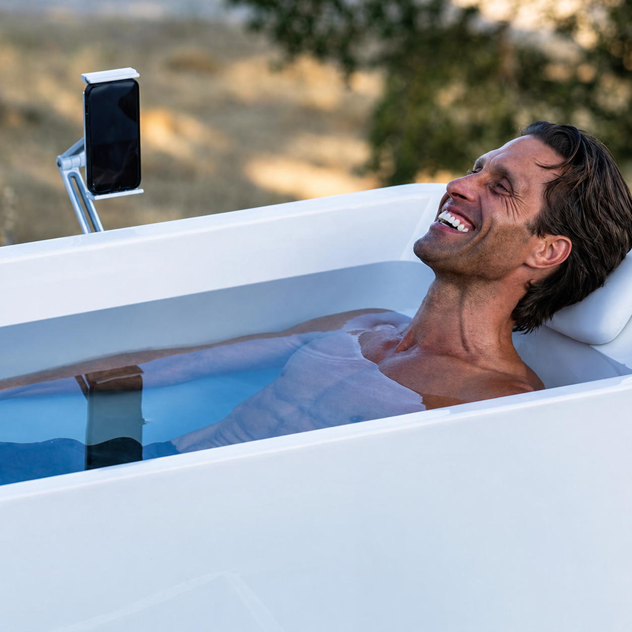 Cold Plunge Tub with Chiller — Hot & Cold Ice Bath System