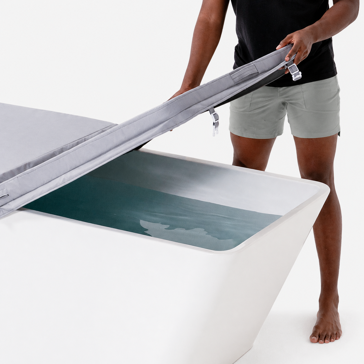 Cold Plunge Tub with Chiller — Hot & Cold Ice Bath System